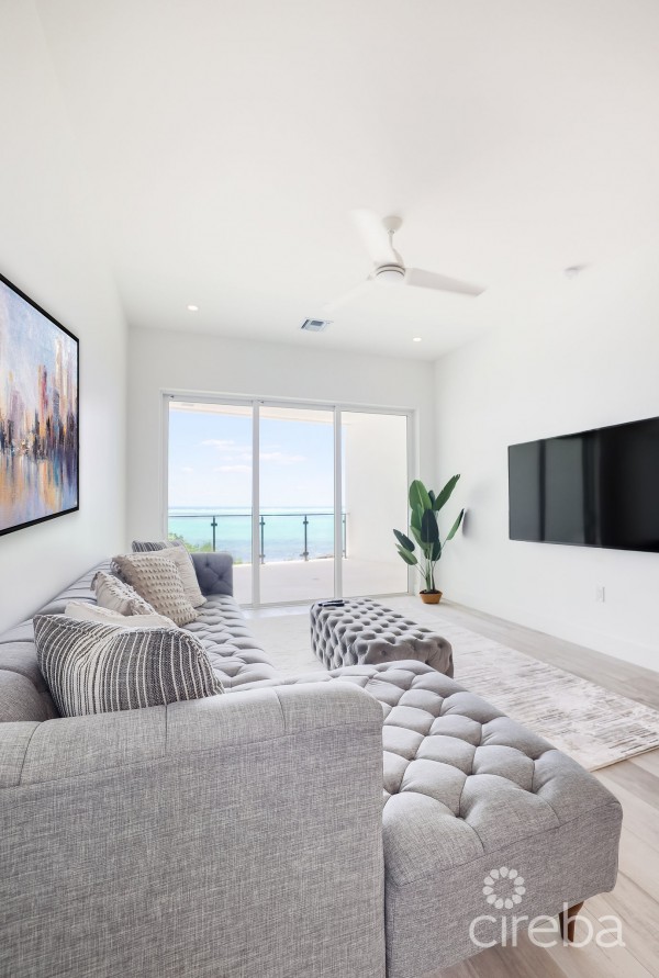 Aura #305 Oceanfront
