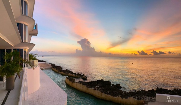 Fin 11 - Oceanfront Condo