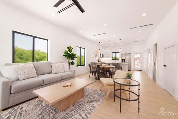 2 Bedroom, 2.5 Bathroom Duplex In Lookout Garden
